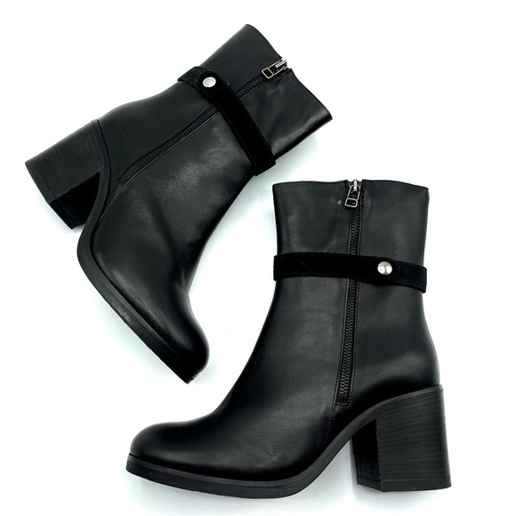 Coach And Four Leather Ankle Booties - Picture 4 of 10